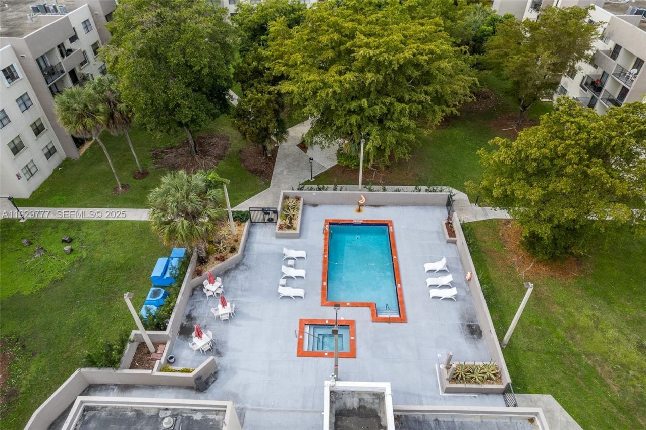 8006 SW 149th Ave, Unit D109, Miami, FL 33193 Photo