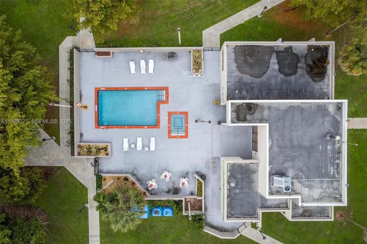 8006 SW 149th Ave, Unit D109, Miami, FL 33193 Photo