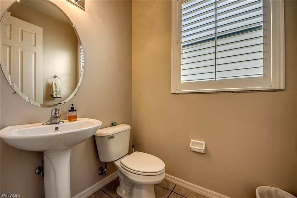 5601 Del Rio Ct, Cape Coral, FL 33904 Photo