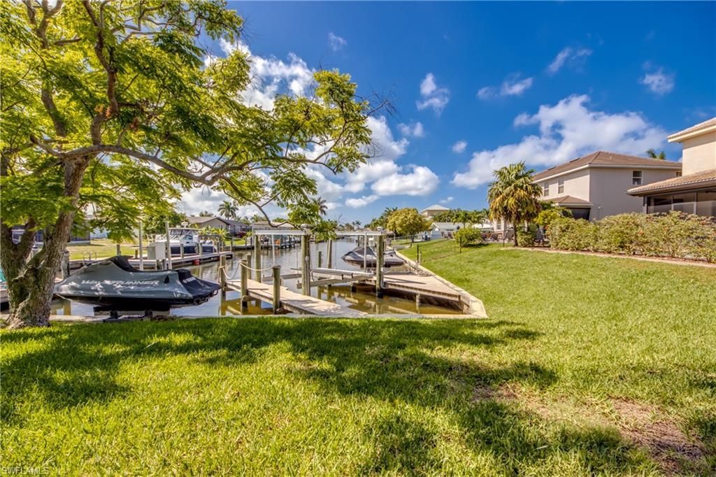 5601 Del Rio Ct, Cape Coral, FL 33904 Photo
