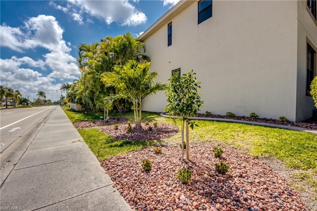 5601 Del Rio Ct, Cape Coral, FL 33904 Photo