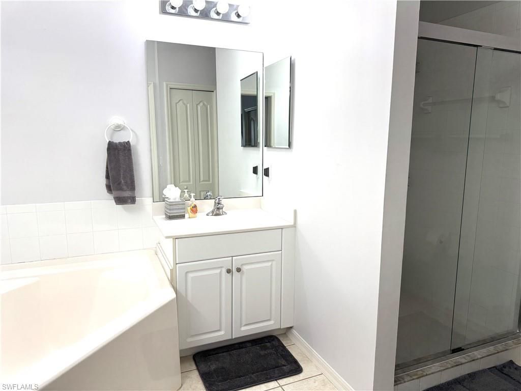 3445 Grand Cypress Dr, Unit 202, Naples, FL 34119 Photo