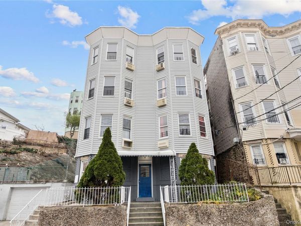28-32 Van Cortlandt Park Avenue, Yonkers, NY 10705