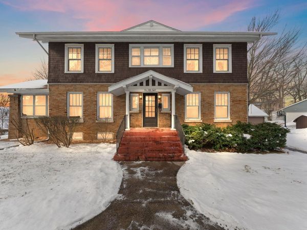 158 S Greenwich Street, Valparaiso, IN 46383