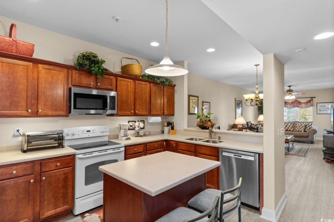 311 2nd Ave. N Photo 6