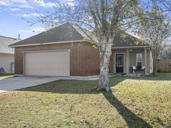 42391 Cedarstone Ave, Prairieville, LA 70769