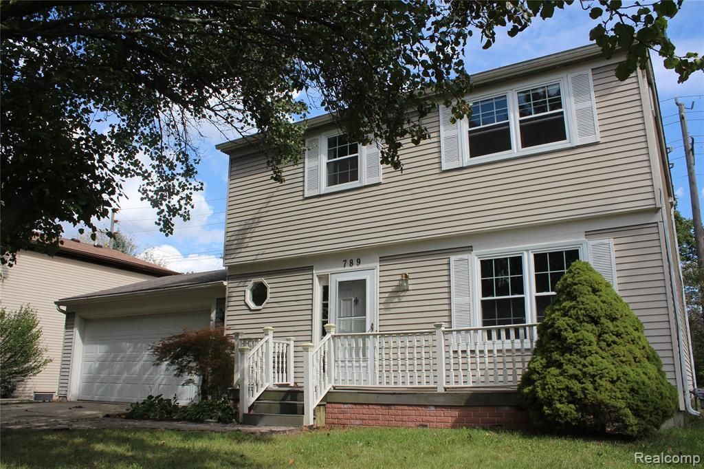 789 Dressler Lane, Rochester Hills, MI 48307 Main Photo