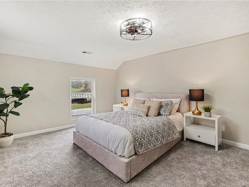 1660 Sample Road, Oxford, OH 45056 Photo 8