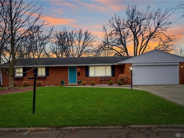 2324 Belloak Drive, Dayton, OH 45440