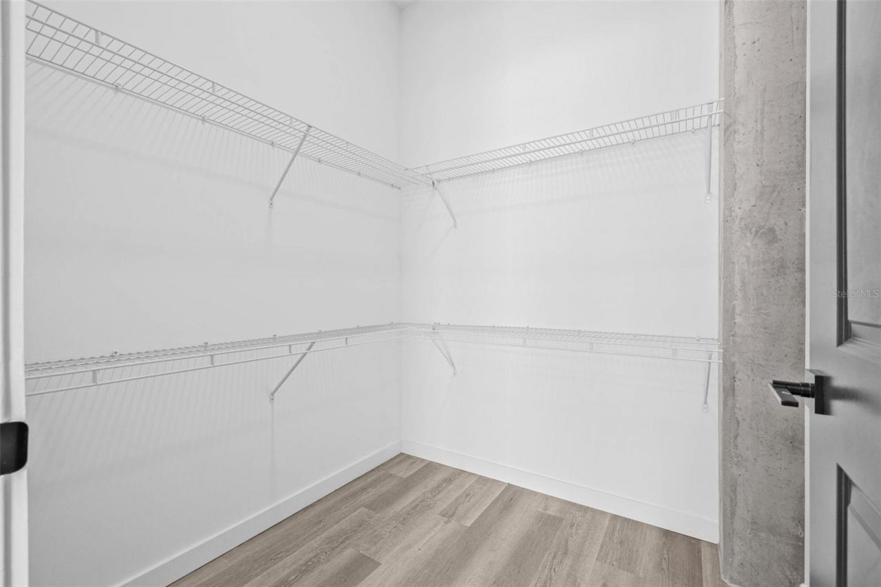 221 Main Street N, Unit PH 1603, Saint Petersburg, FL 33716 Photo