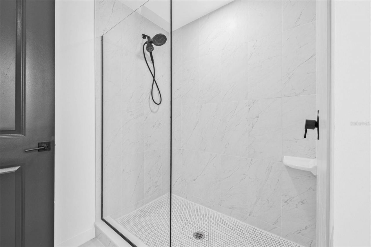 221 Main Street N, Unit PH 1603, Saint Petersburg, FL 33716 Photo