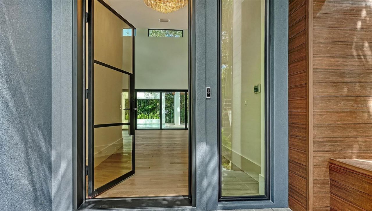 1429 N Lake Shore Drive, Sarasota, FL 34231 Photo