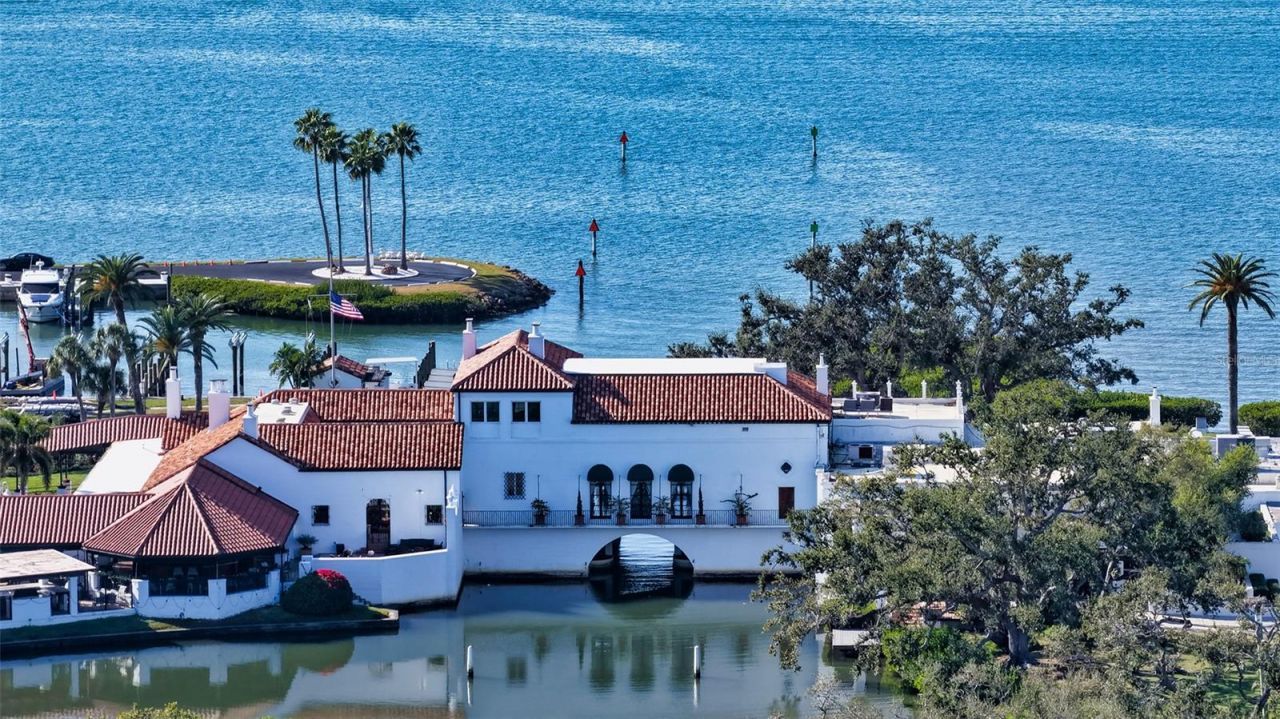 1421 N Lake Shore Drive, Sarasota, FL 34231 Photo