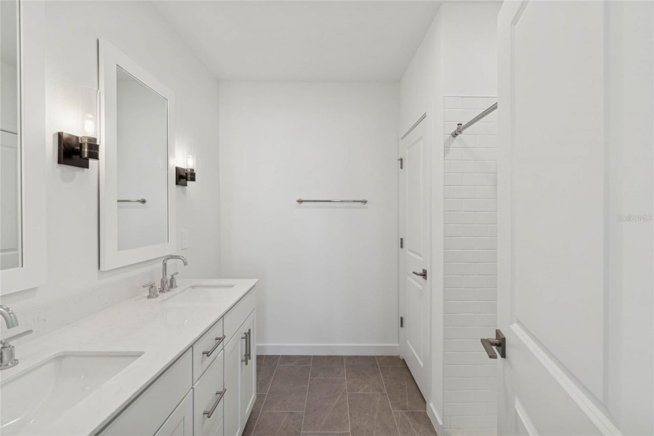 3009 Halter, Unit 2, Davenport, FL 33837 Photo