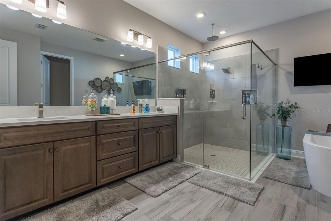 33164 Kateland Drive, Wesley Chapel, FL 33545 Photo