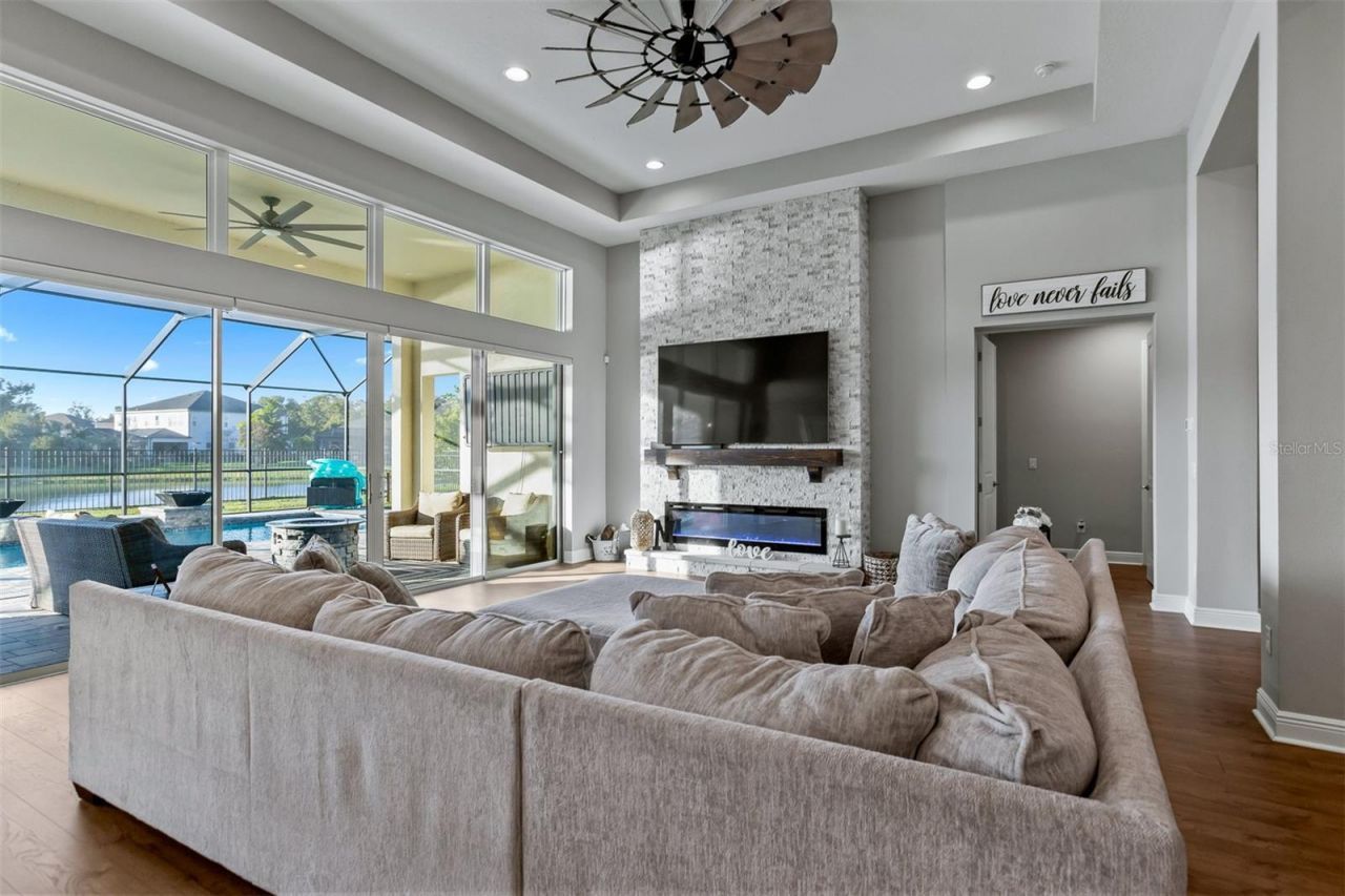 33164 Kateland Drive, Wesley Chapel, FL 33545 Photo