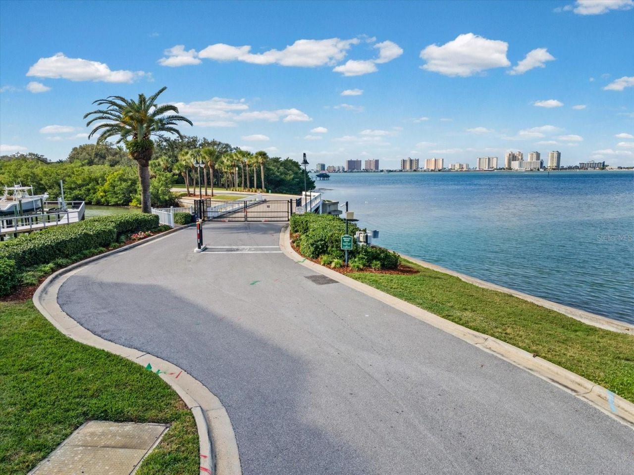 429 St Andrews Drive, Belleair, FL 33756 Photo