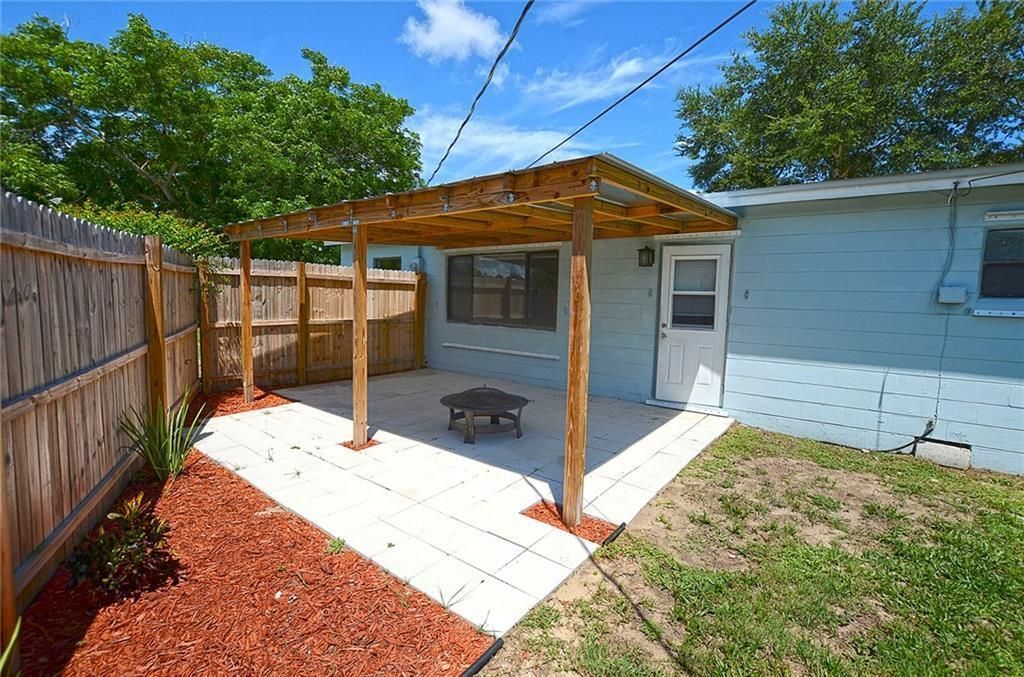 110 6th Court Sw, Vero Beach, FL 32962 Photo