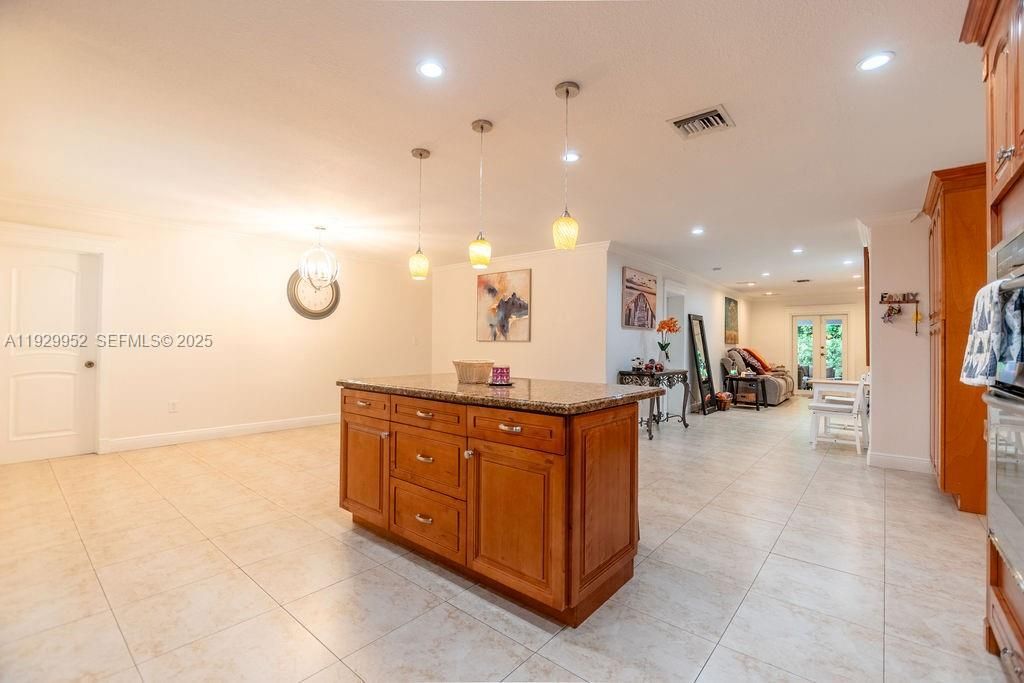 6541 Lake Como Ter, Miami Lakes, FL 33014 Photo