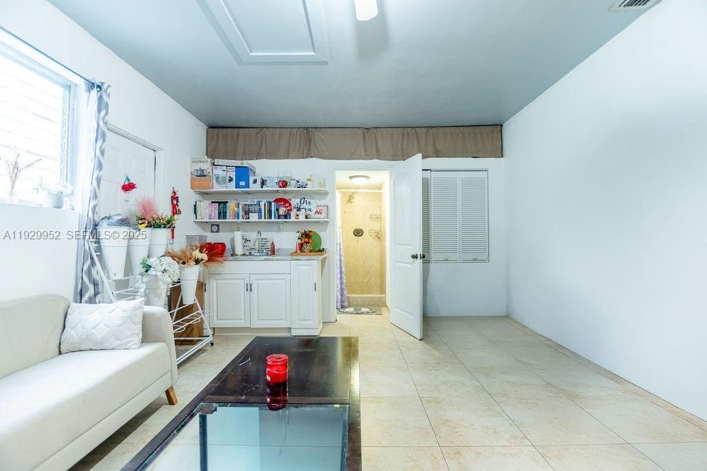 6541 Lake Como Ter, Miami Lakes, FL 33014 Photo