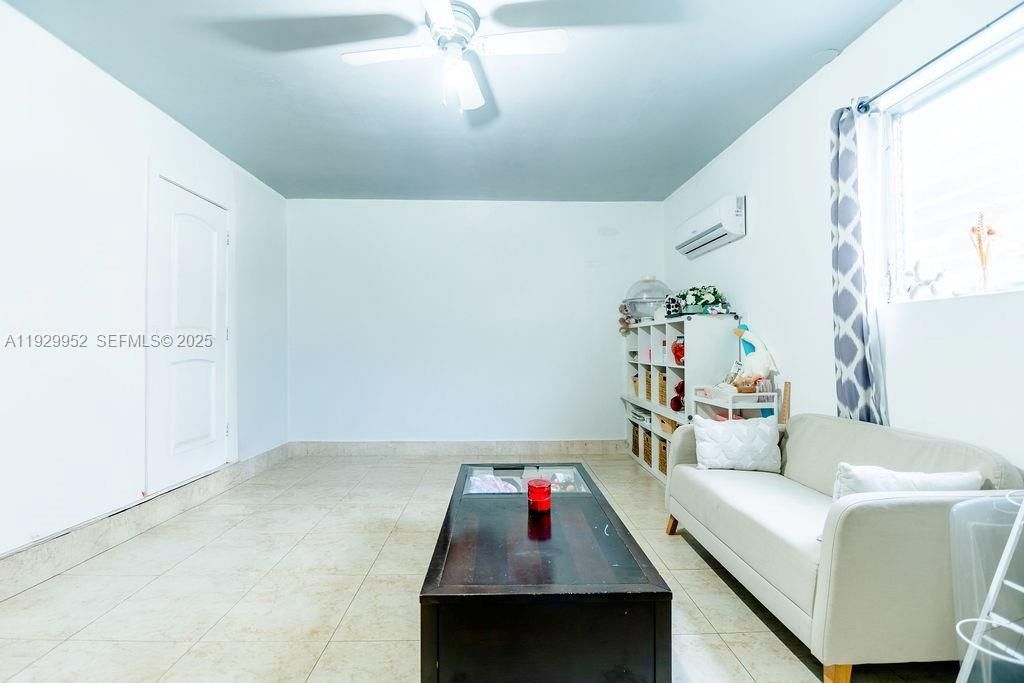 6541 Lake Como Ter, Miami Lakes, FL 33014 Photo