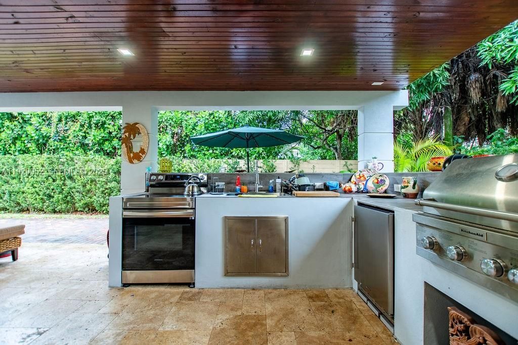 6541 Lake Como Ter, Miami Lakes, FL 33014 Photo