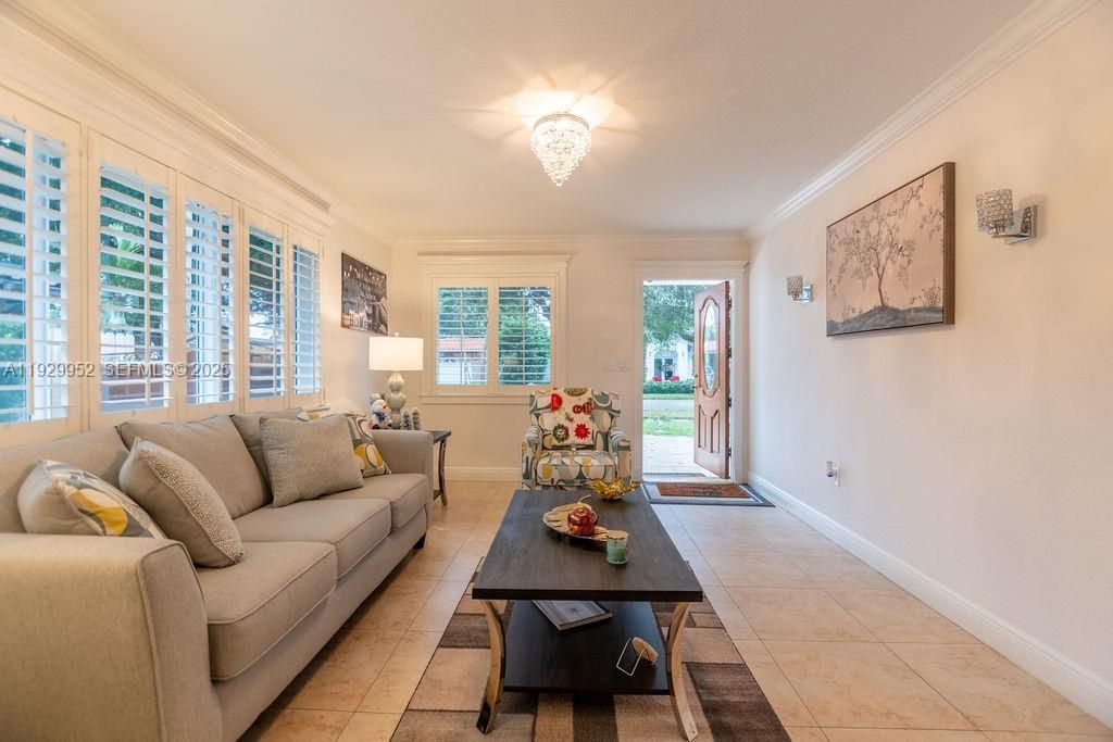 6541 Lake Como Ter, Miami Lakes, FL 33014 Photo