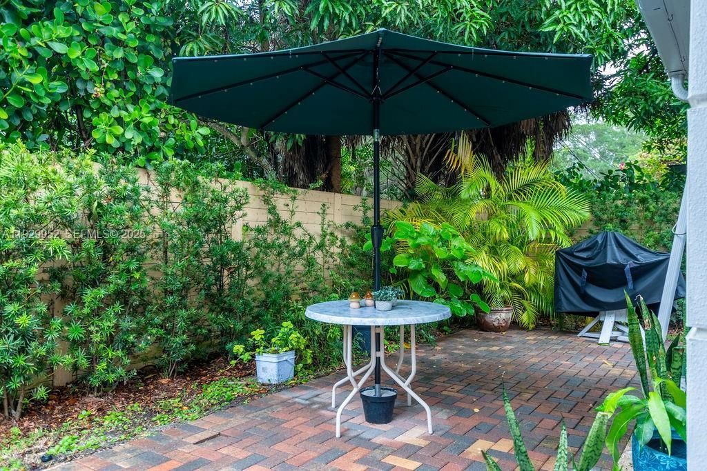 6541 Lake Como Ter, Miami Lakes, FL 33014 Photo