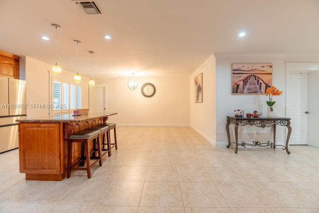 6541 Lake Como Ter, Miami Lakes, FL 33014 Photo