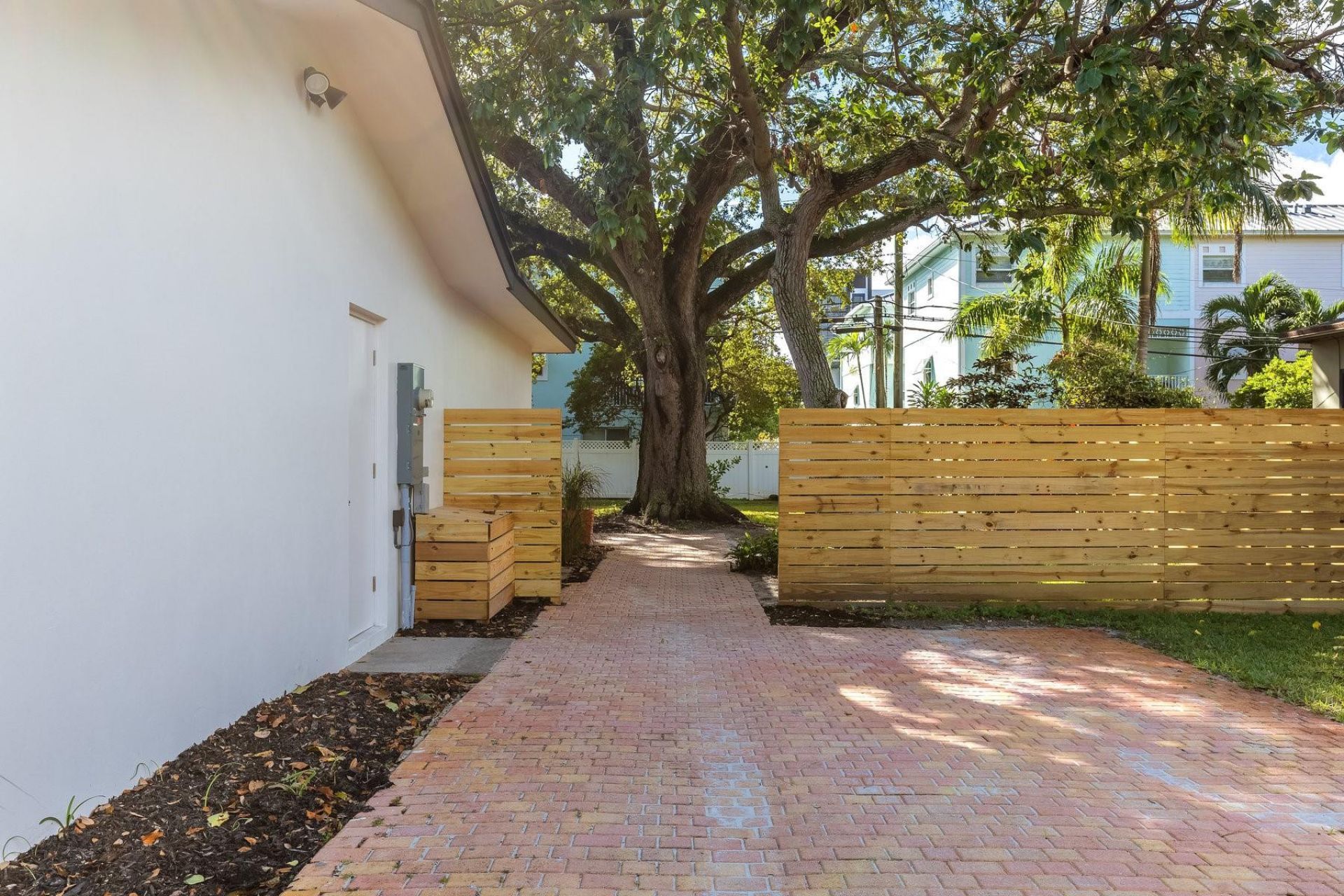 424 NE 2nd Street, Pompano Beach, FL 33060 Photo