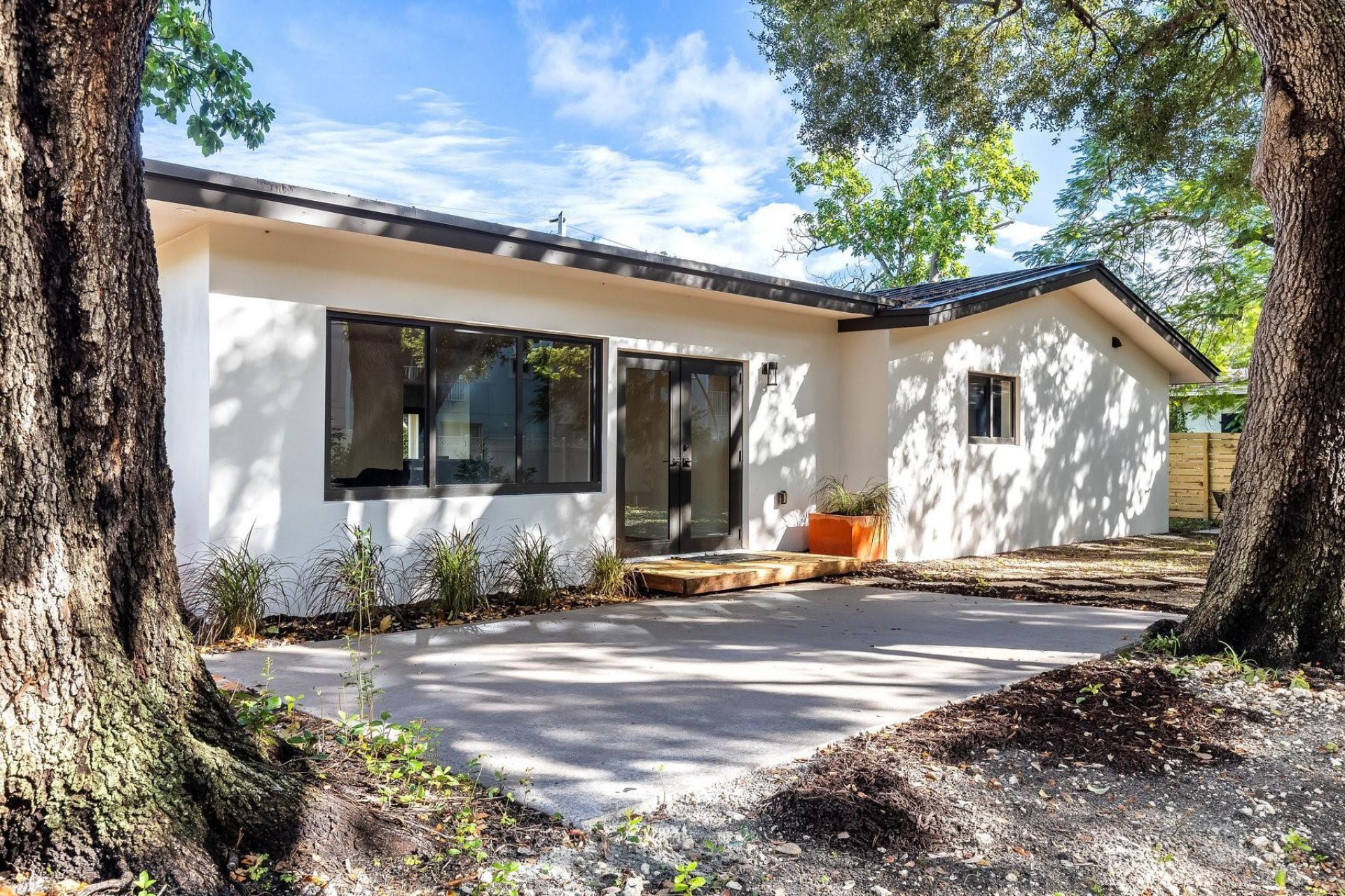 424 NE 2nd Street, Pompano Beach, FL 33060 Photo