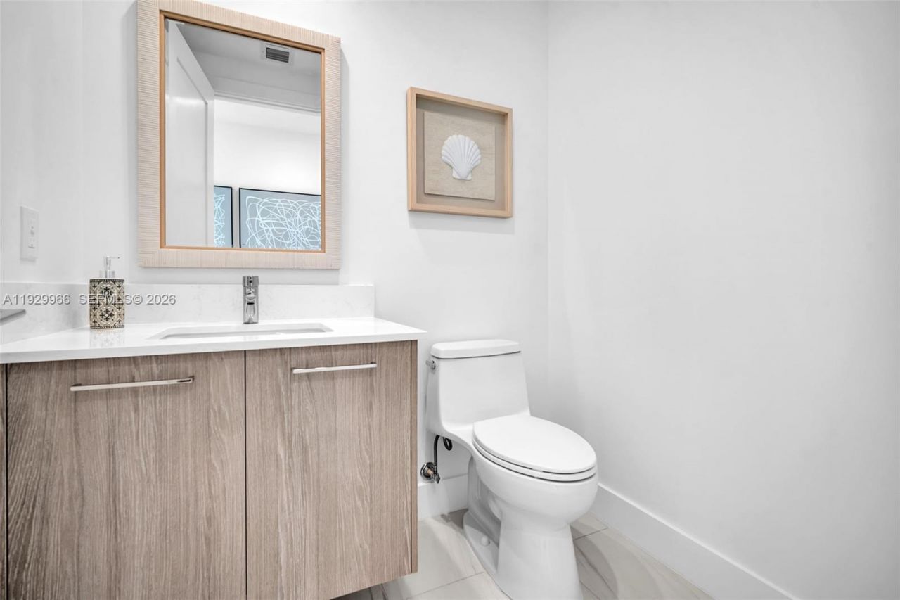 151 N Seabreeze Blvd, Unit 702, Fort Lauderdale, FL 33304 Photo