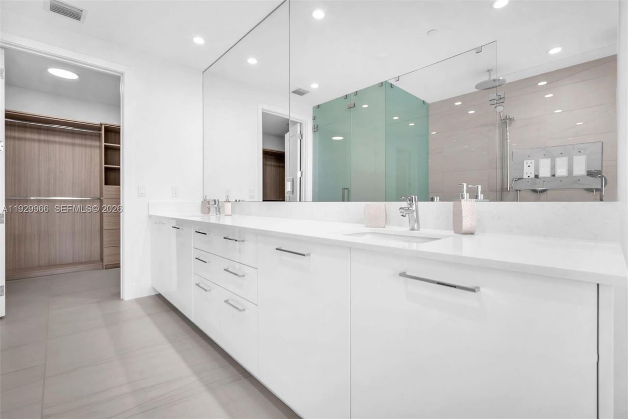 151 N Seabreeze Blvd, Unit 702, Fort Lauderdale, FL 33304 Photo