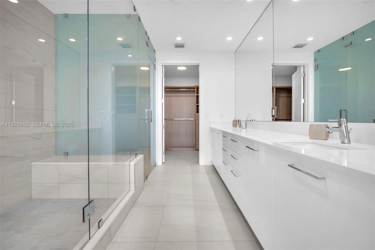 151 N Seabreeze Blvd, Unit 702, Fort Lauderdale, FL 33304 Photo