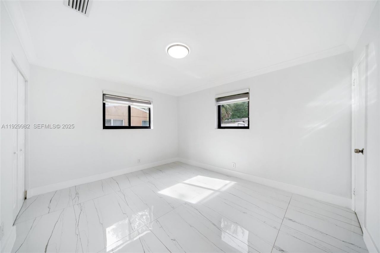 2401 SW 45th Ave, Fort Lauderdale, FL 33317 Photo