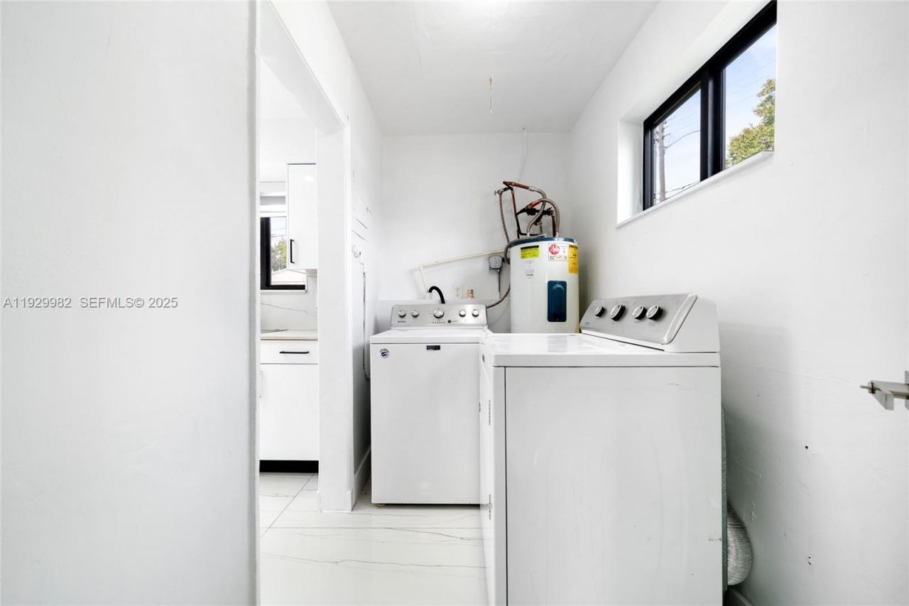 2401 SW 45th Ave, Fort Lauderdale, FL 33317 Photo