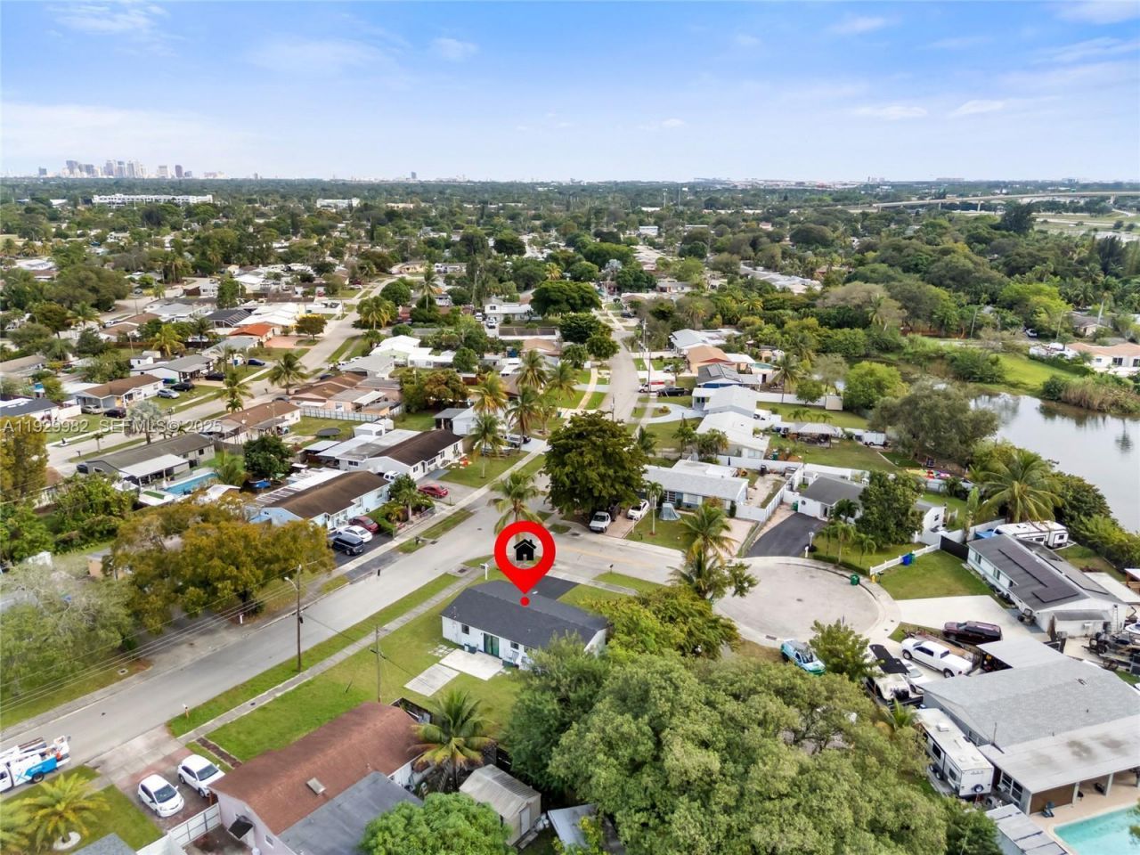 2401 SW 45th Ave, Fort Lauderdale, FL 33317 Photo