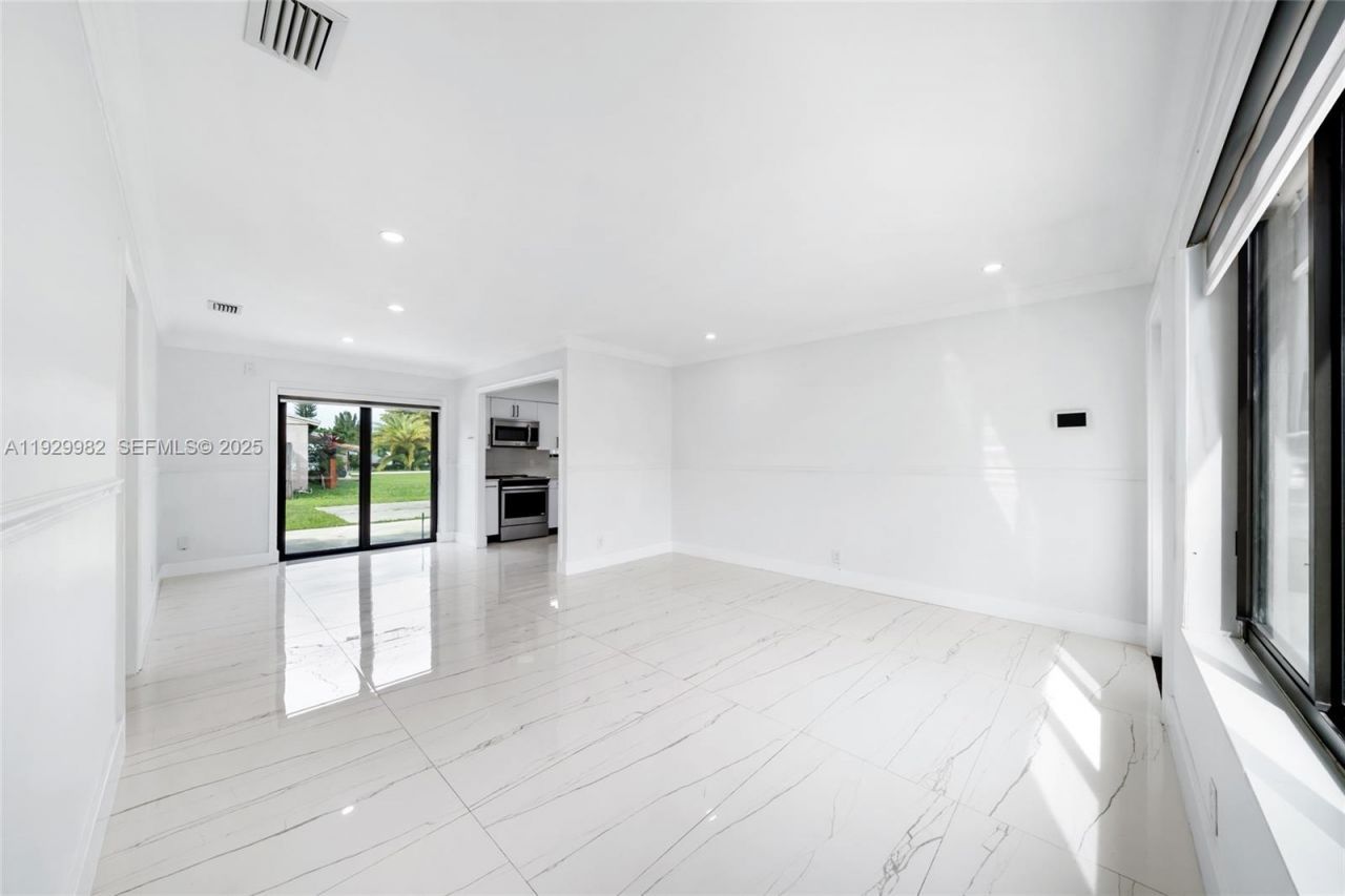 2401 SW 45th Ave, Fort Lauderdale, FL 33317 Photo