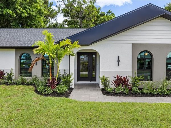 1911 Princess CT, NAPLES, FL 34110