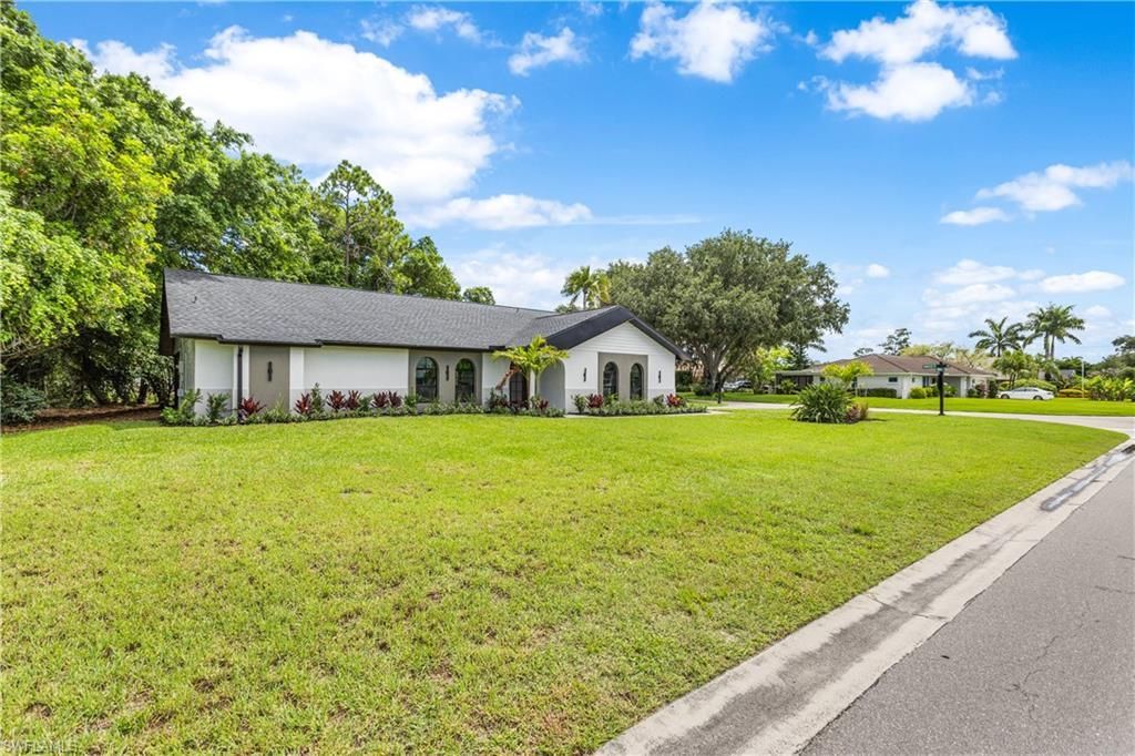 1911 Princess Ct, Naples, FL 34110 Photo