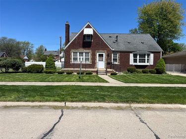 13226 Catalpa Street, Southgate, MI 48195