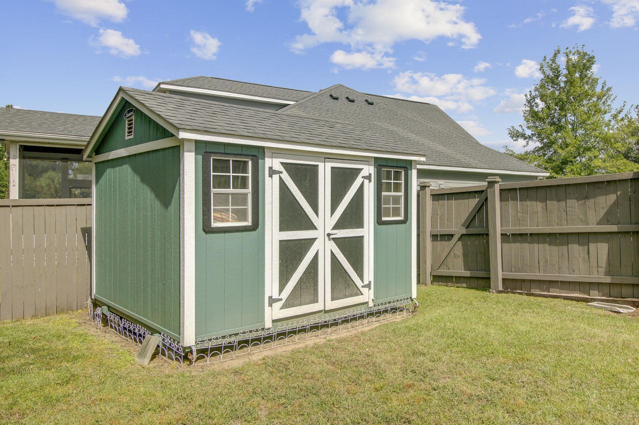 746 Goodlet Circle Photo 11