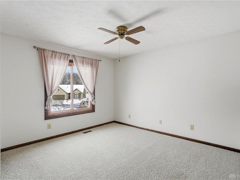 7128 Hartcrest Lane, Dayton, OH 45459 Photo 29