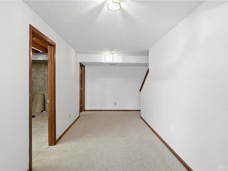 7128 Hartcrest Lane, Dayton, OH 45459 Photo 35