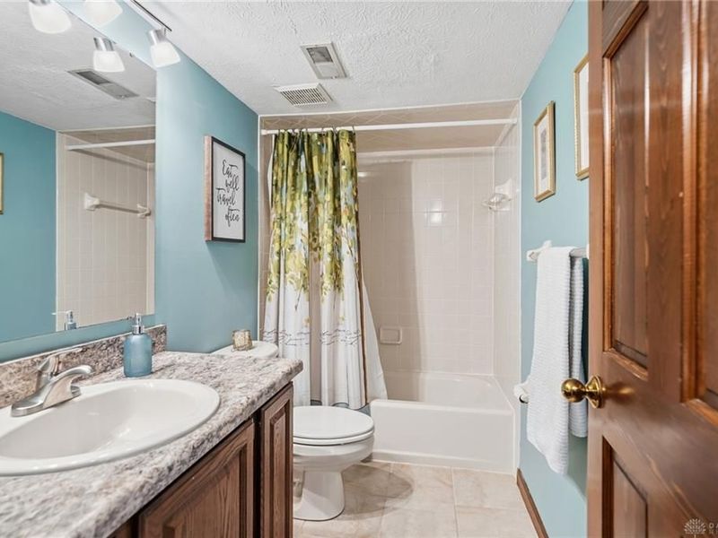 7128 Hartcrest Lane, Dayton, OH 45459 Photo 48