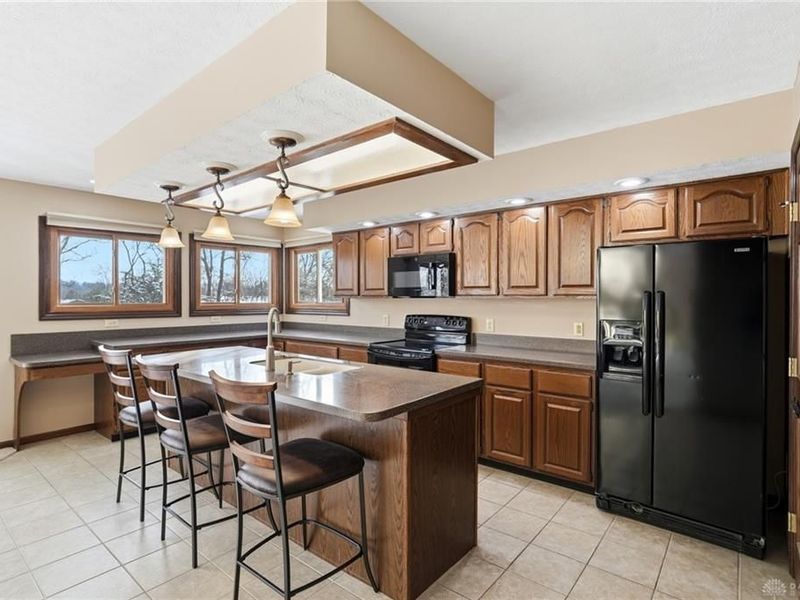 7128 Hartcrest Lane, Dayton, OH 45459 Photo 9