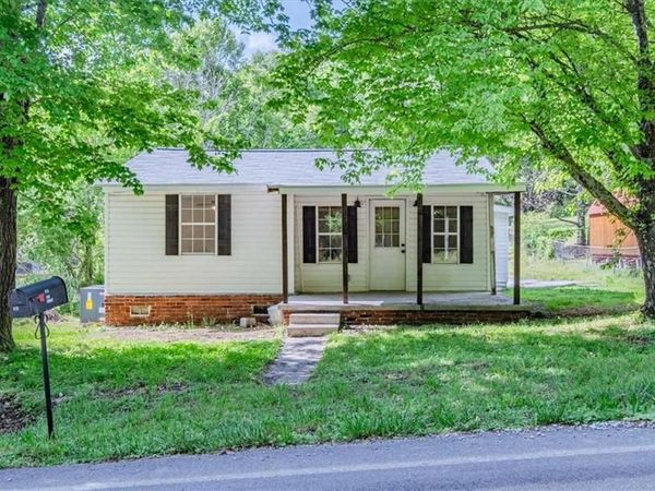 613 Bradley Avenue, La Fayette, GA 30728