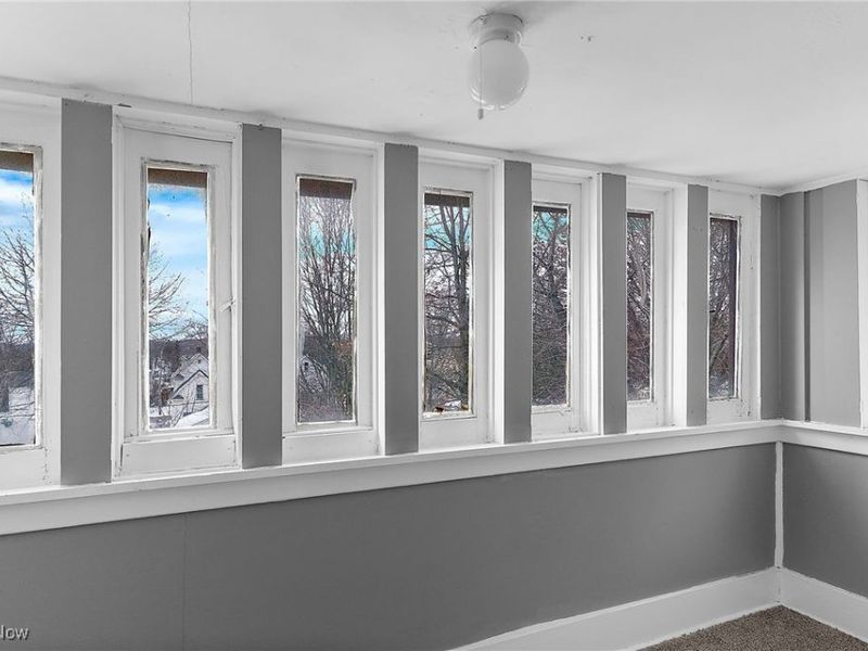 404 N Bentley Avenue, Niles, OH 44446 Photo 11