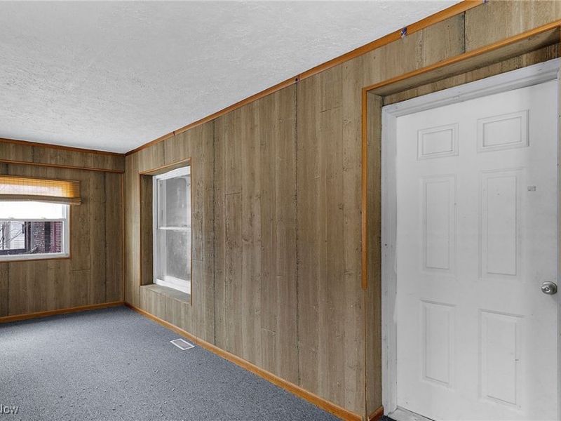 404 N Bentley Avenue, Niles, OH 44446 Photo 3