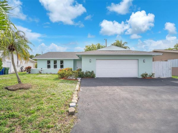 3260 NW 63rd St, Fort Lauderdale, FL 33309